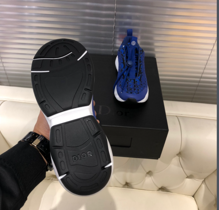 DR B22 SNEAKER