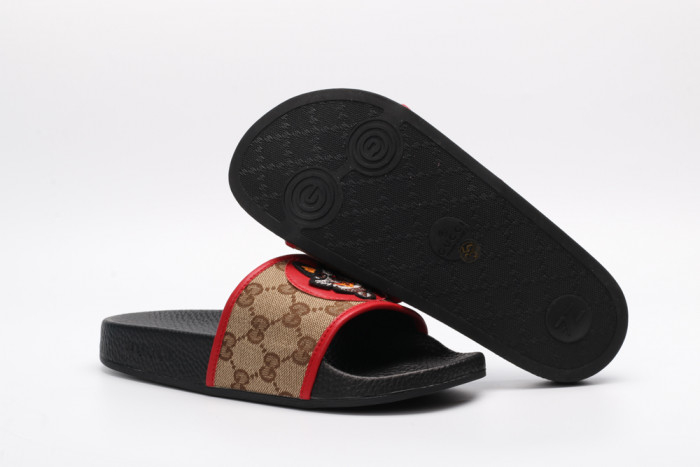 G*u*i slippers