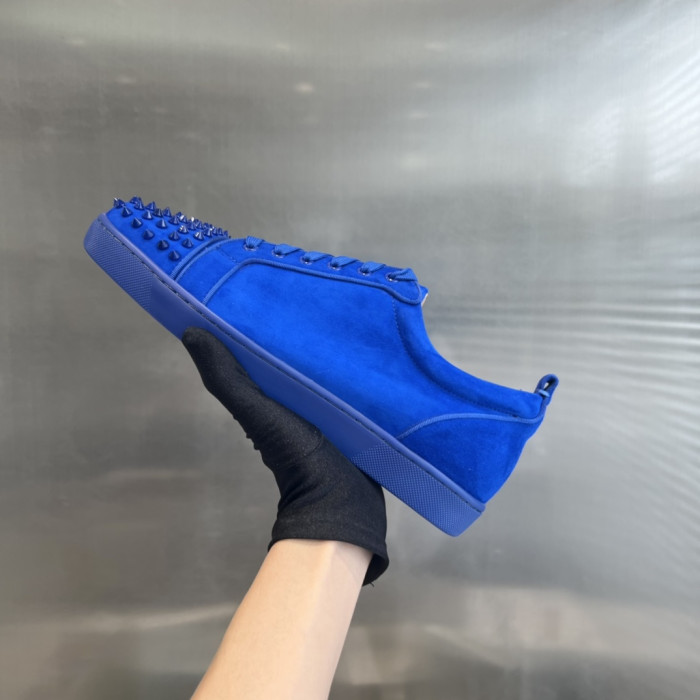 Ch**an louboutin l**is junior spikes