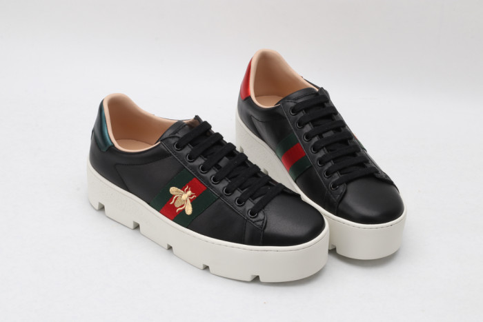 G*u*i low-top sneaker