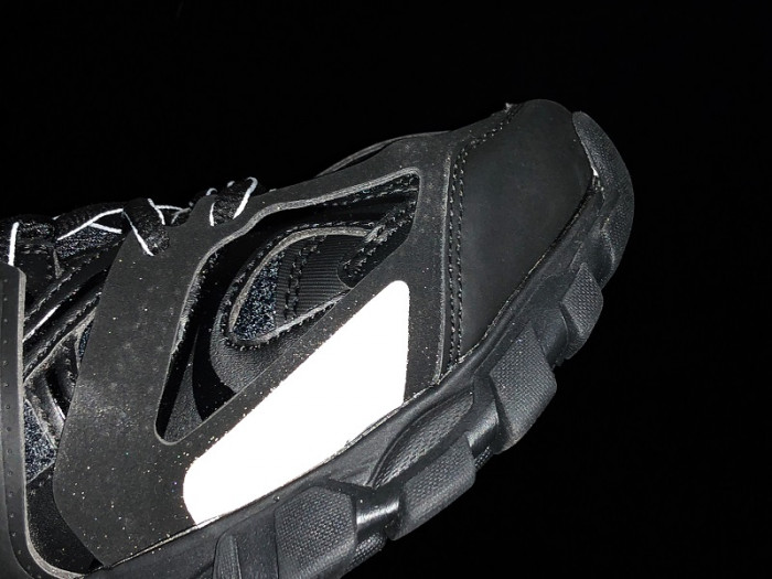 BLCG TRACK TRAINER 