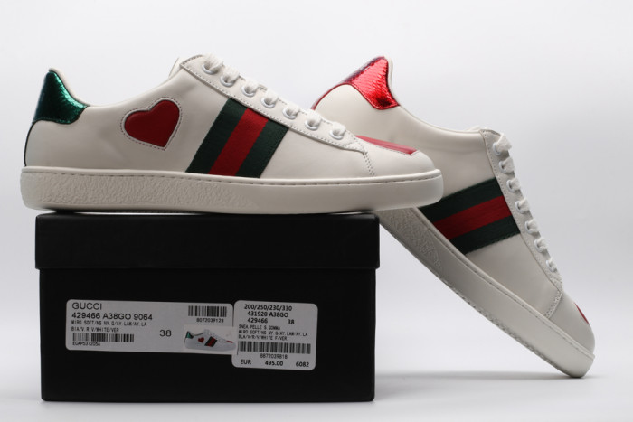G*u*i low-top sneaker